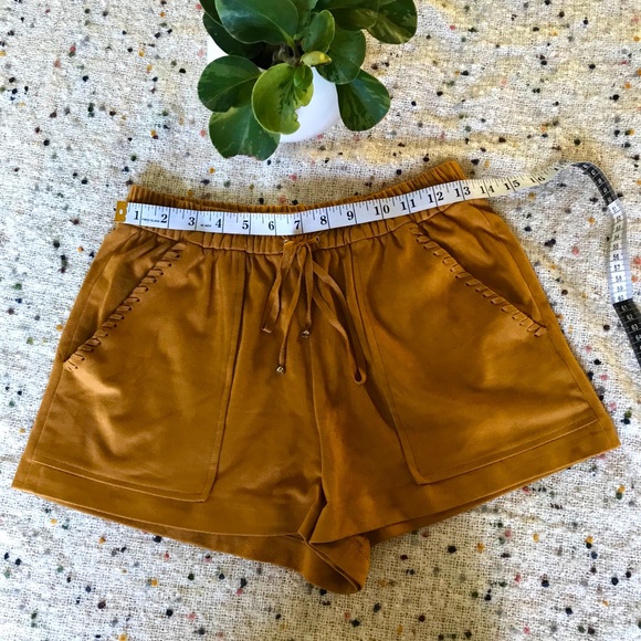 Zara Trafaluc Suede Shorts - Picture 2 of 10